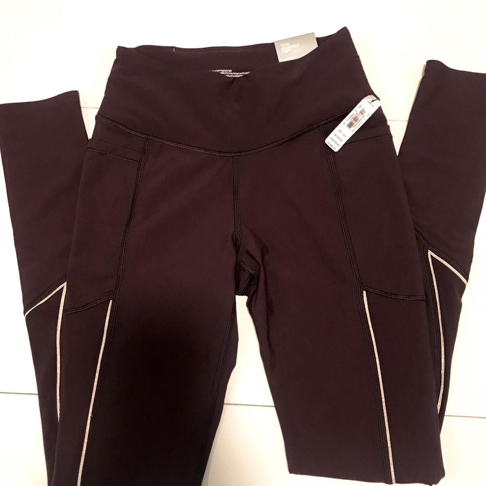 Victoria Secrets leggings Total knockout